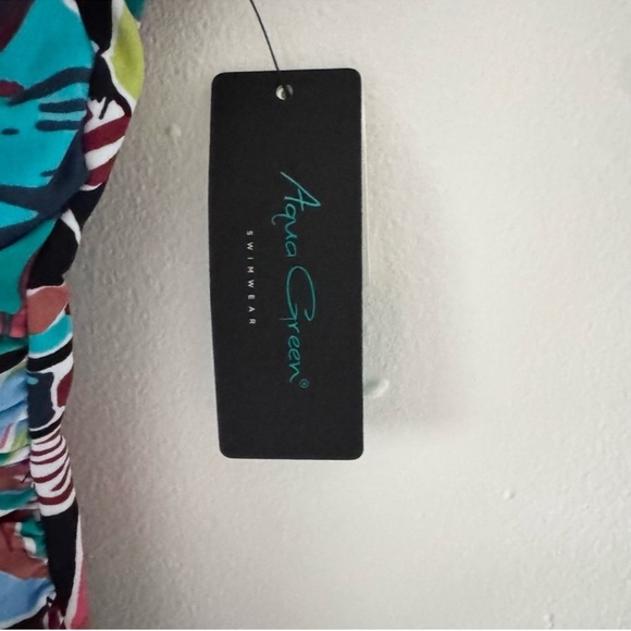 NWT Aqua Green Blue and Pink One Piece Swimsuit with Ruffle Details. XL - Picture 2 of 3